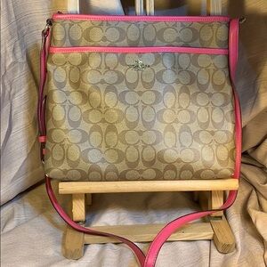 Coach leather crossbody iconic logo GC hardly worn